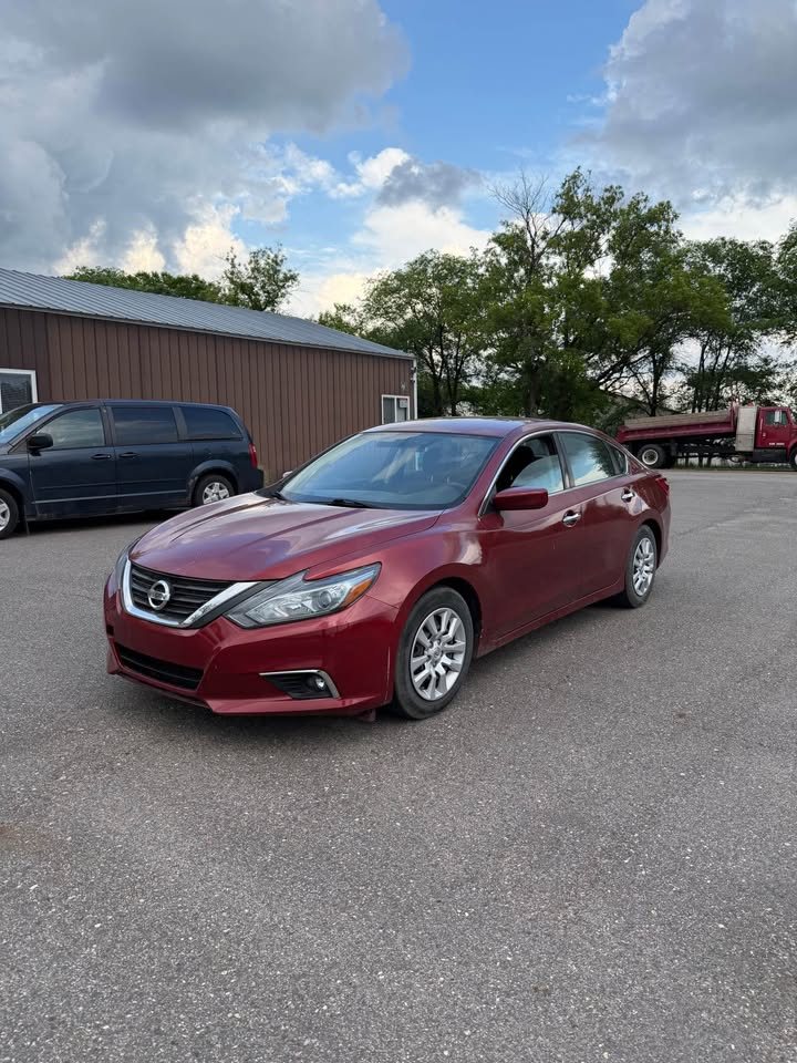 2016 Nissan Altima 2.5 S Sedan 4D