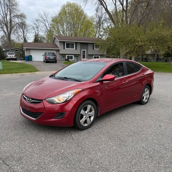 2011 Hyundai Elantra GLS Sedan 4D