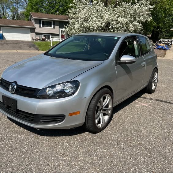 2013 Volkswagen Golf 2.5L Hatchback 2D