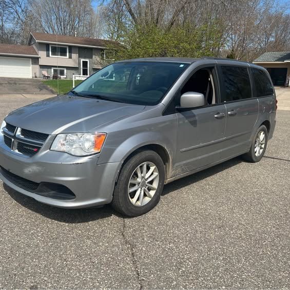 2014 Dodge Grand Caravan SXT Minivan 4D